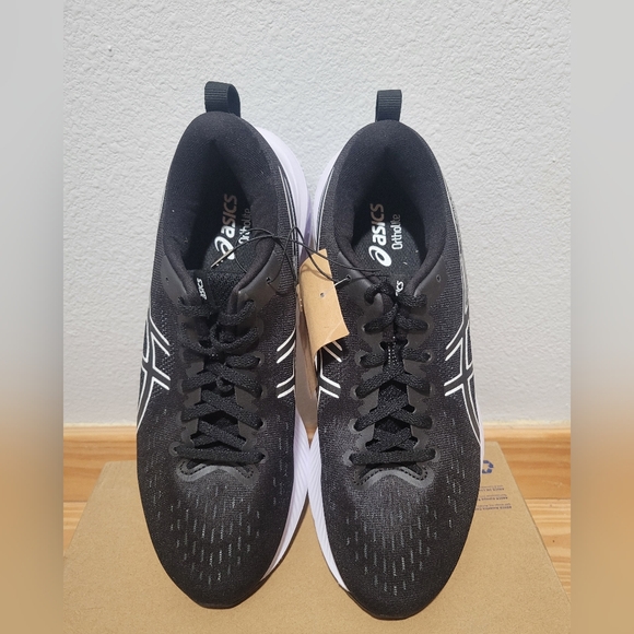 Women's Asics Gel Excite 10 Running Shoe Size 10 Black And White Athletic Active - Picture 3 of 8